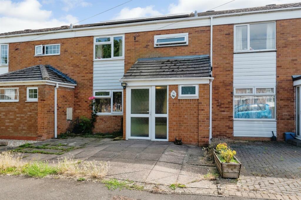 Main image of property: Blossomfield Close, Evesham
