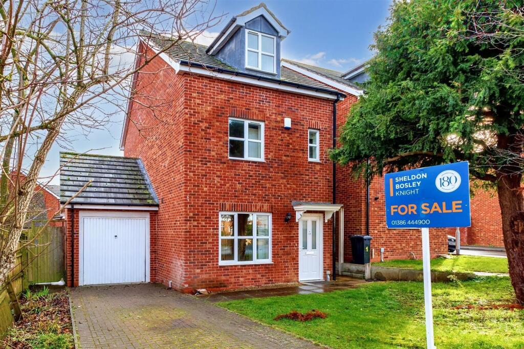 Main image of property: New Road, Evesham