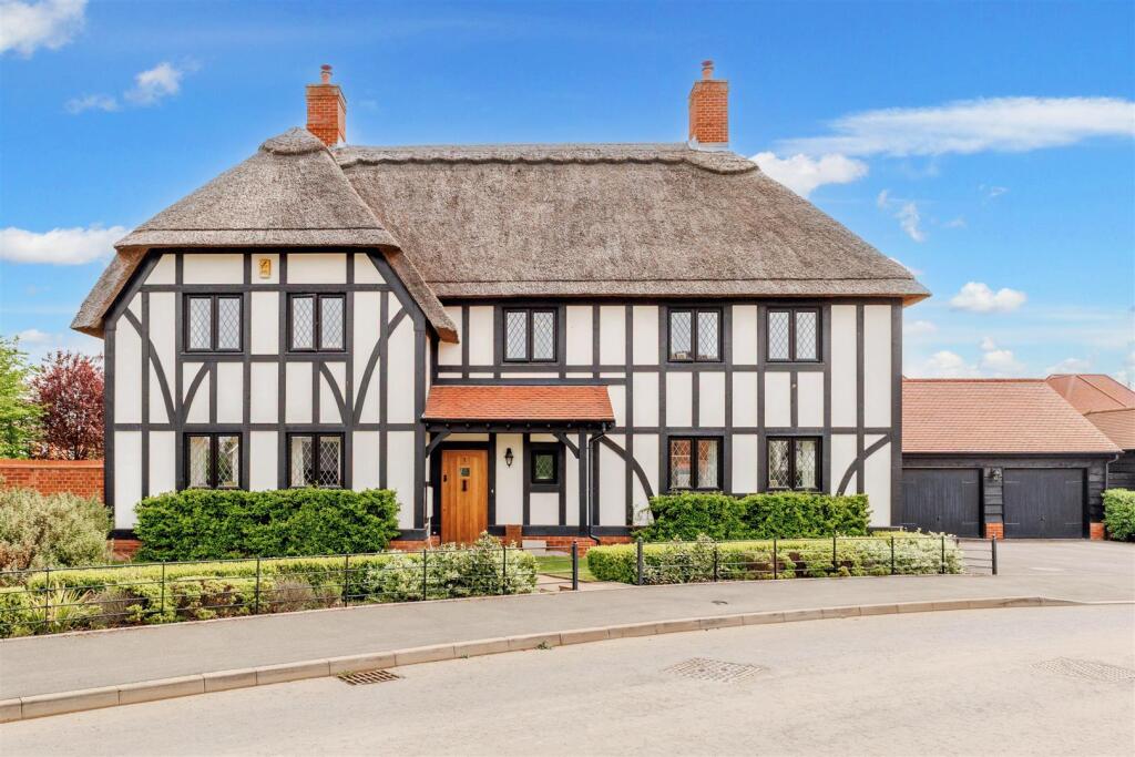 Main image of property: Kingshurst Gardens, Badsey, Evesham