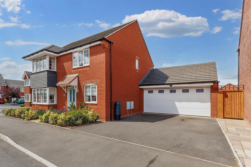 Main image of property: Crump Way, Evesham