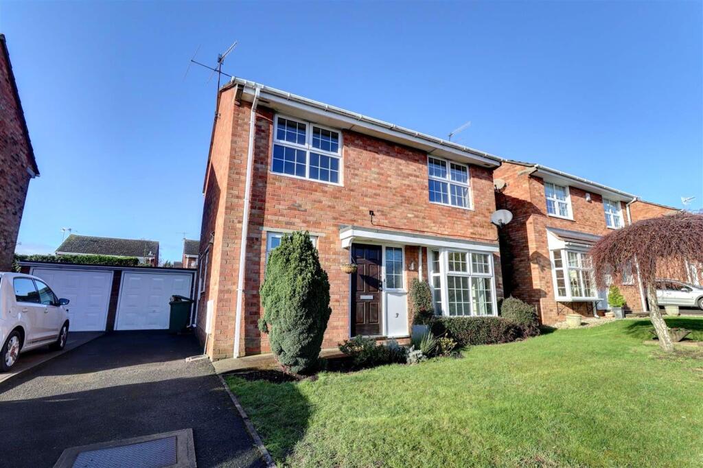 Main image of property: Lanesfield Park, Evesham