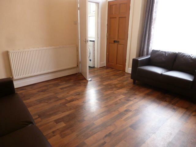 2 bedroom house for rent in Thornville Terrace, LEEDS, LS6