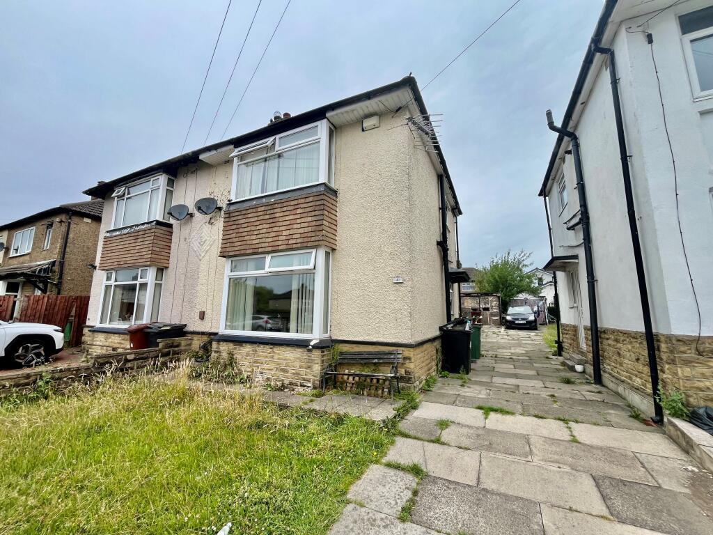 Main image of property: Moorland Road, PUDSEY