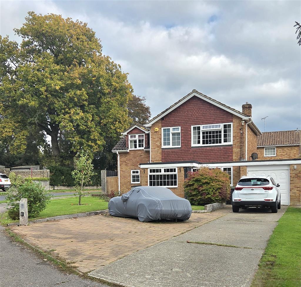 Main image of property: Beechey Way, Copthorne, CRAWLEY