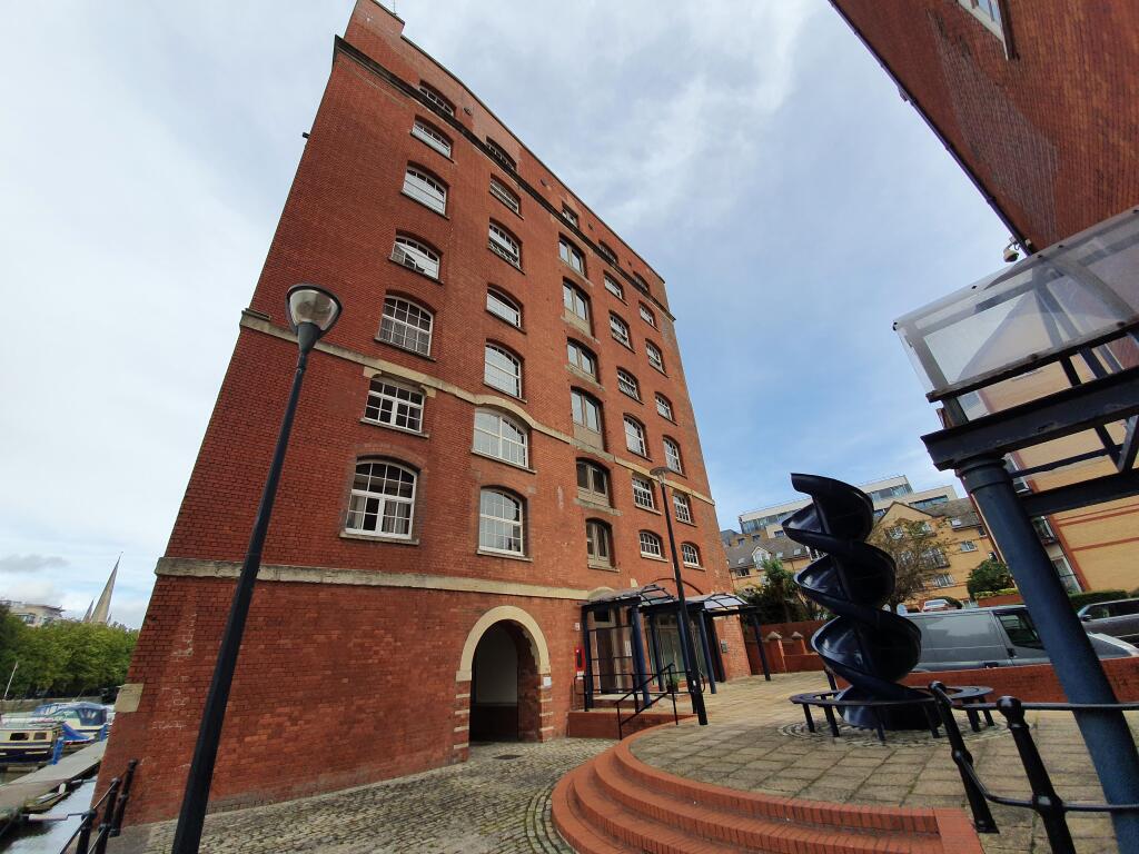Main image of property: Buchanans Wharf North, Ferry Street