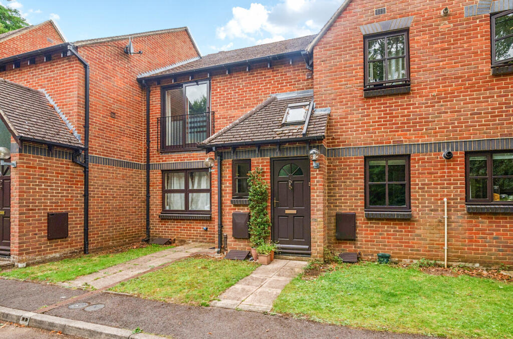 Main image of property: Green Ridges, Headington, Oxford