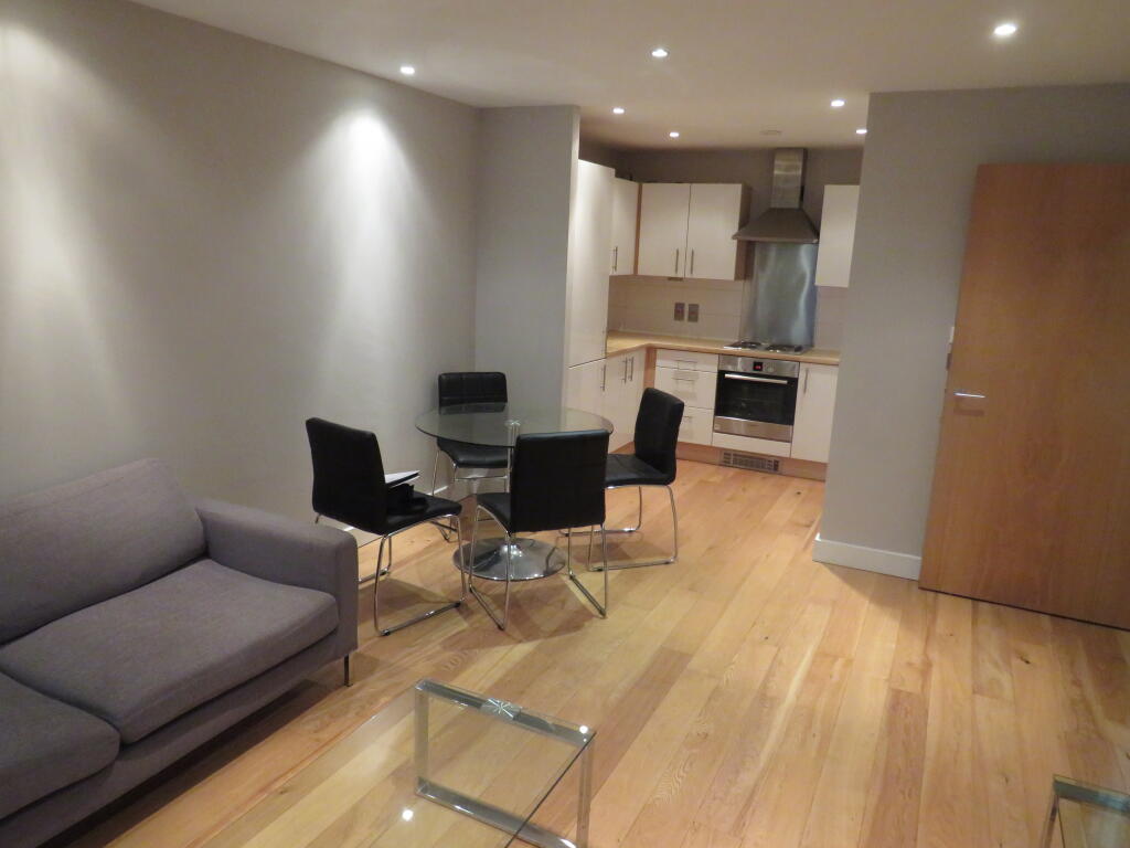 Main image of property: Bute Terrace, Cardiff