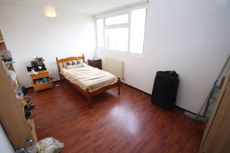 2 bedroom duplex for sale in Godfrey Avenue, Northolt, UB5