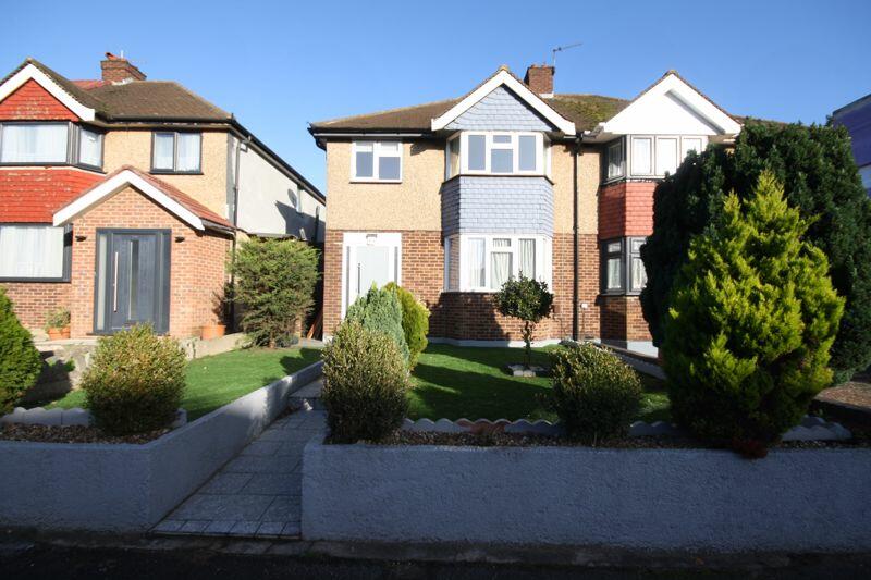 4 bedroom semidetached house for sale in Whitton Avenue West, Northolt
