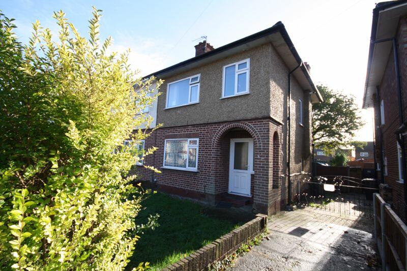 3 bedroom semidetached house for sale in Kingshill Avenue, Northolt, UB5