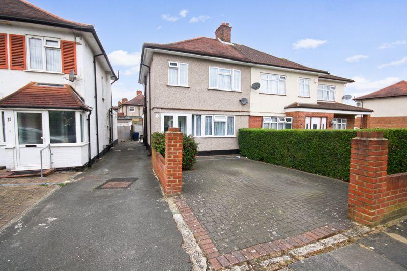 3 bedroom semidetached house for sale in Edward Road, Northolt, UB5