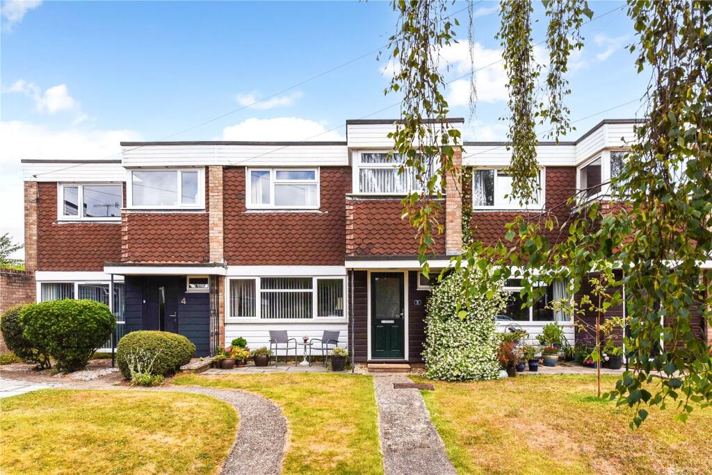Main image of property: Broyle Close, Chichester, PO19
