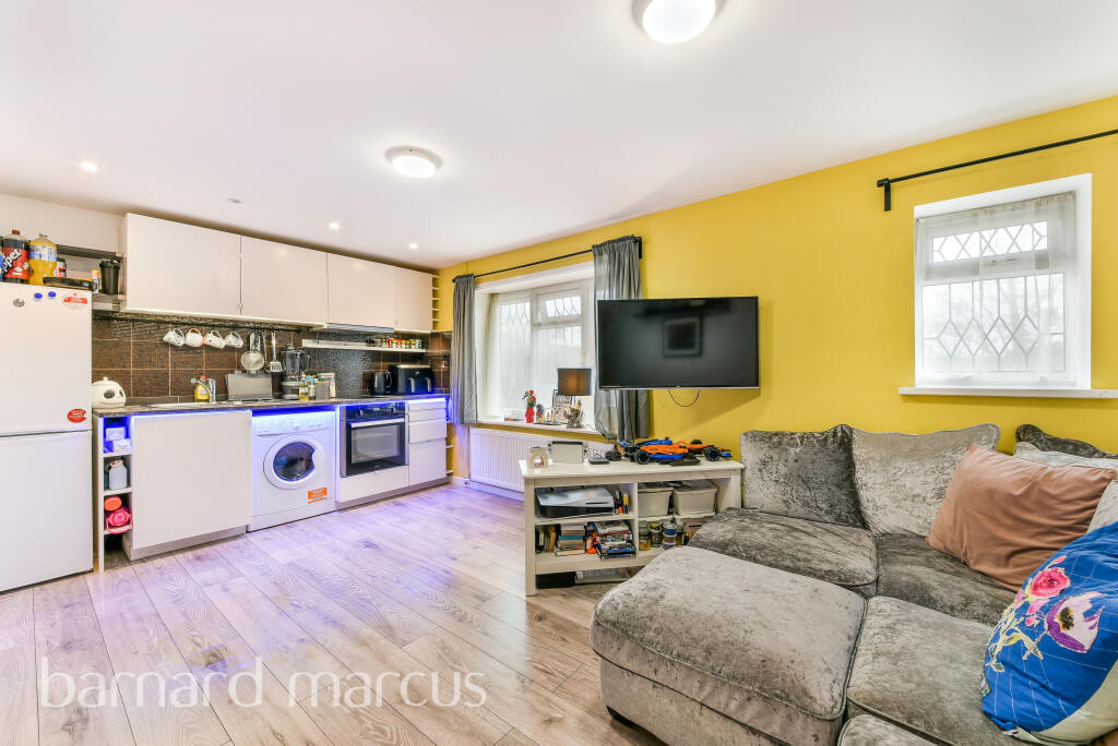 Main image of property: Sunbury Way, Hanworth, FELTHAM