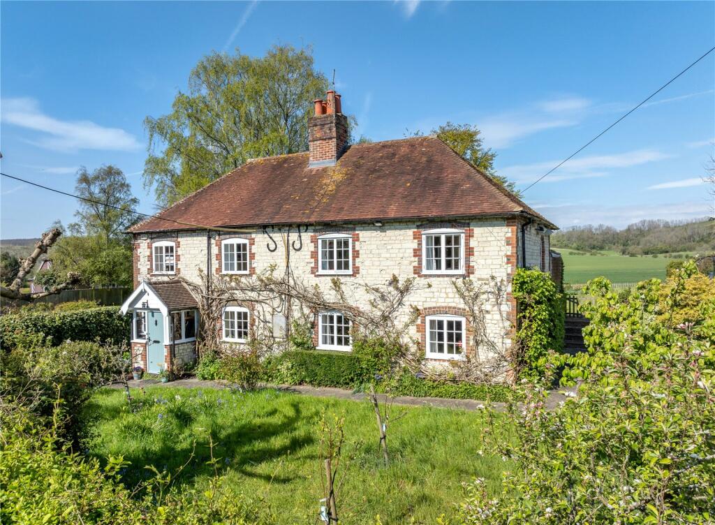 5 bedroom detached house for sale in North Lane, South Harting, West