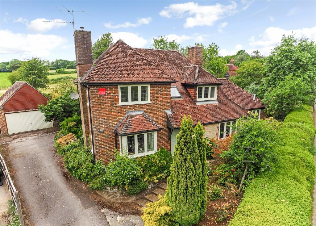4 bedroom detached house for sale in Easebourne Street, Easebourne