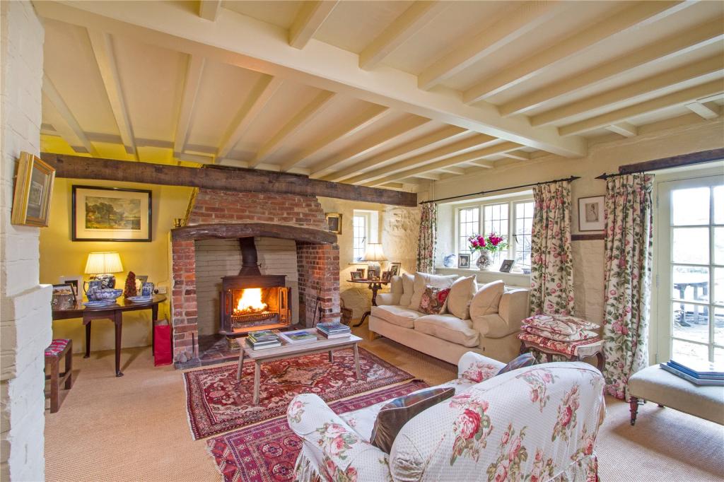 5 bedroom detached house for sale in Wardley Green, Milland, West