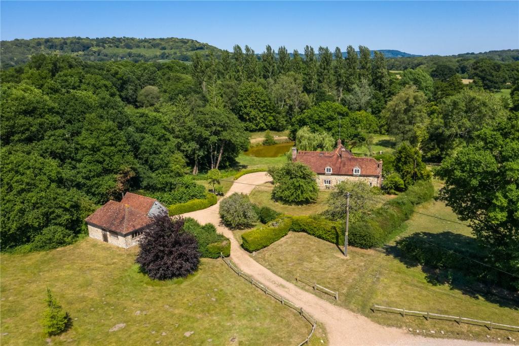 5 bedroom detached house for sale in Wardley Green, Milland, West