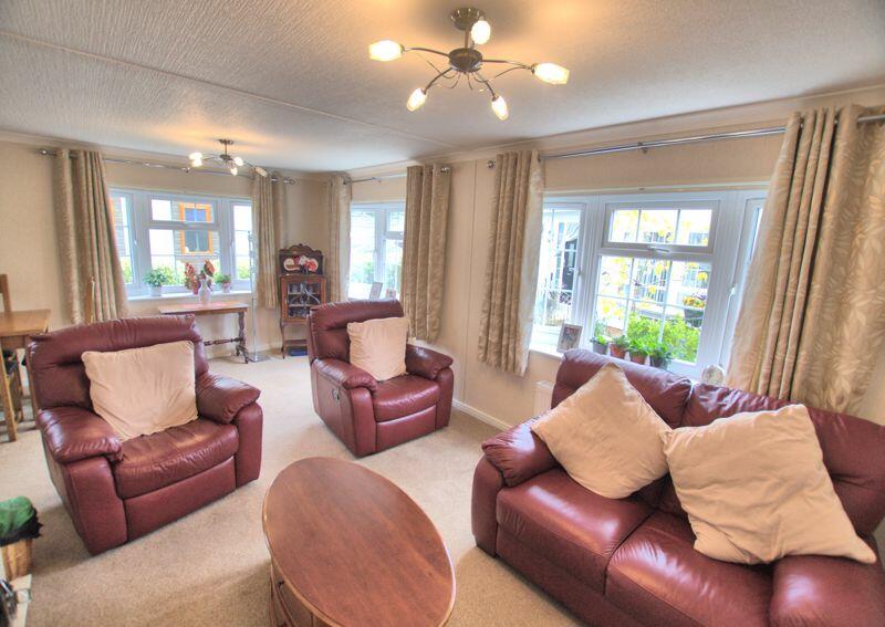 2 bedroom park home for sale in Wickham Court, Southwick Road, North