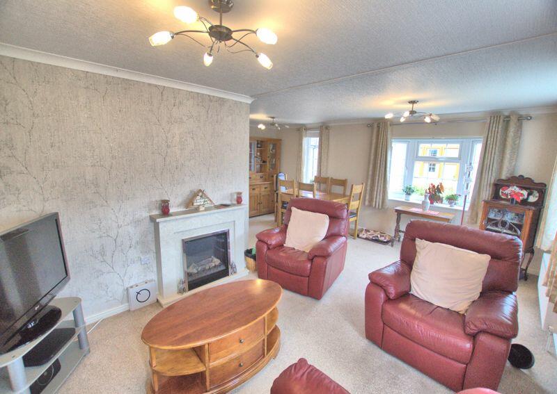 2 bedroom park home for sale in Wickham Court, Southwick Road, North