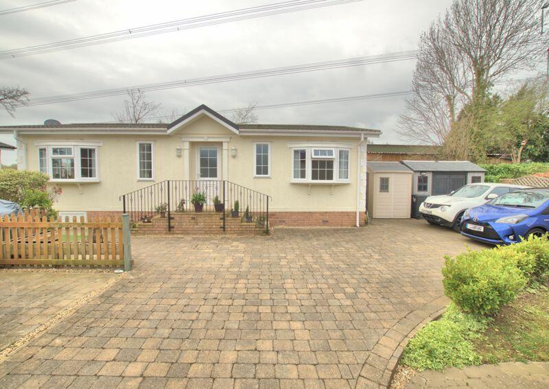 2 bedroom park home for sale in Wickham Court, Southwick Road, North