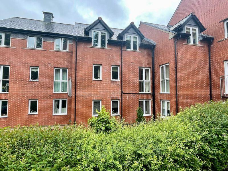 1 bedroom apartment for sale in Abbey Road, Llangollen, LL20
