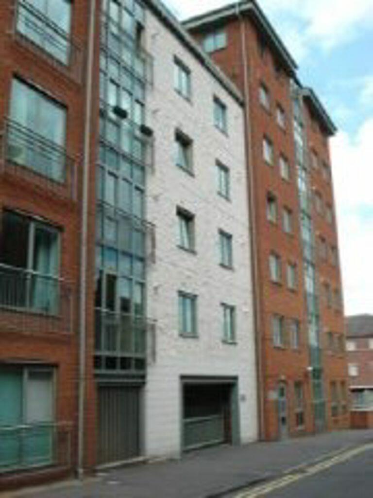2 bedroom flat for rent in Nottingham, NG7, 37 Raleigh Square - P1877, NG7