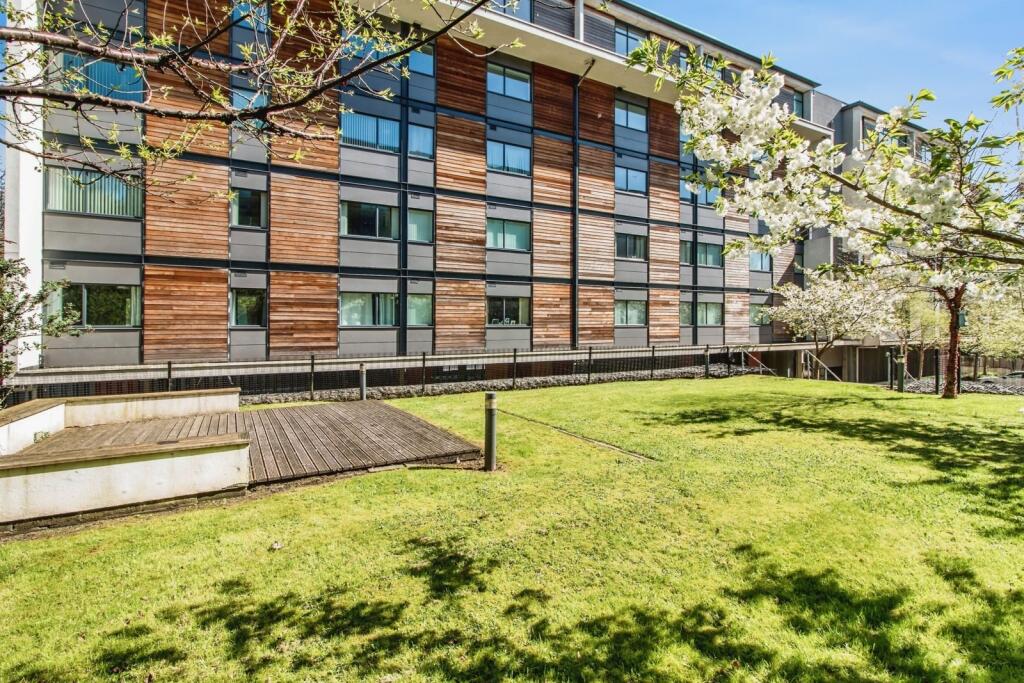 Main image of property: Broadway, Salford, Greater Manchester, M50