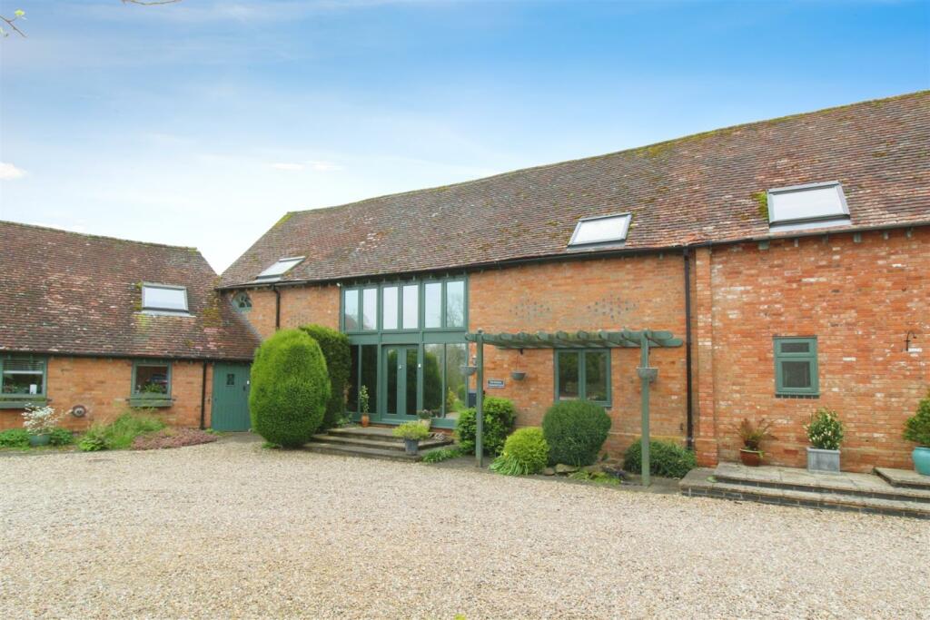 3 bedroom barn conversion for sale in The Granary, Greenhill Farm