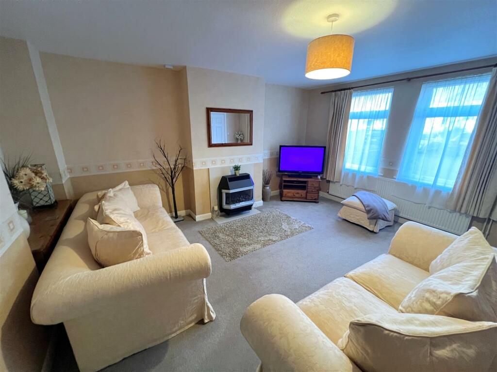 Additional property image - All Saints Road, Warwick