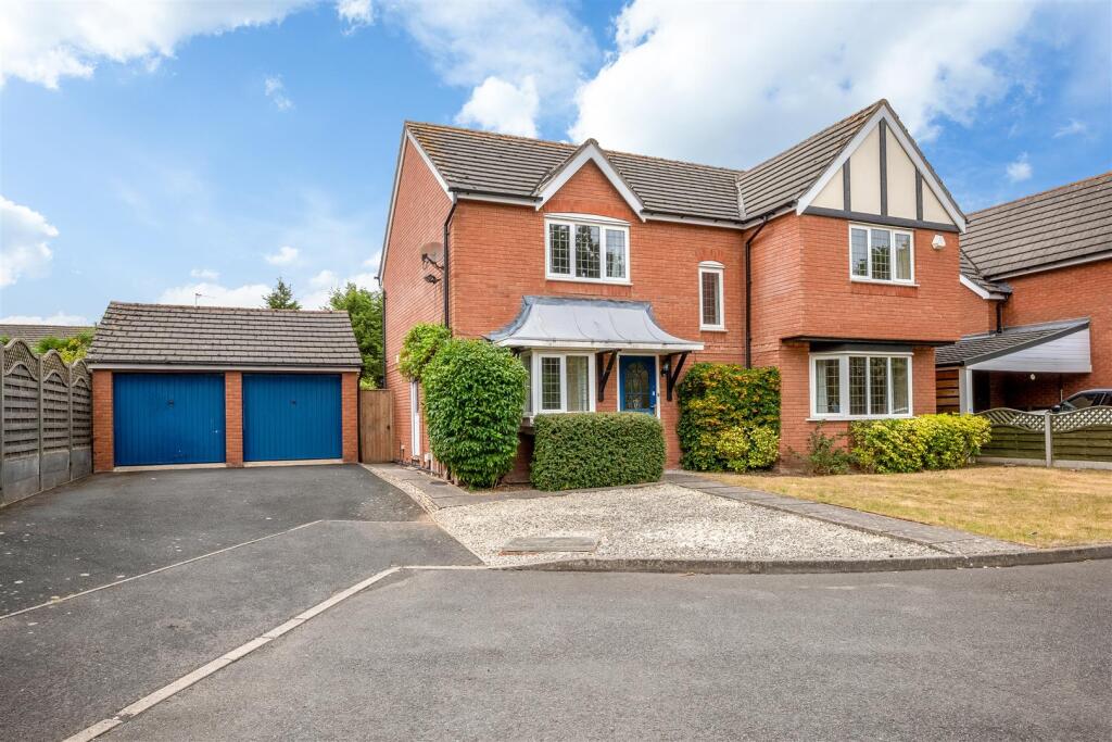Main image of property: Medley Grove, Whitnash, Leamington Spa