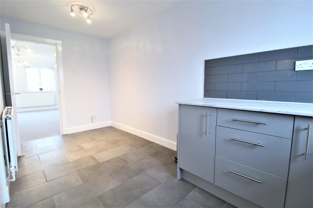 2 bedroom apartment for sale in The Moorings, Leamington ...