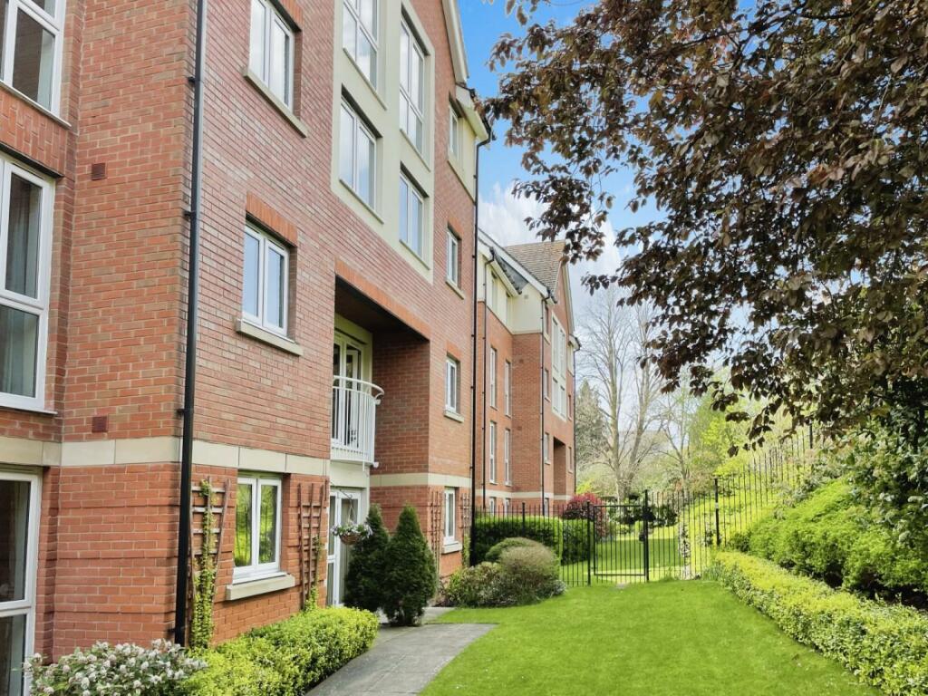1 bedroom retirement property for sale in Hathaway Court, Alcester Road