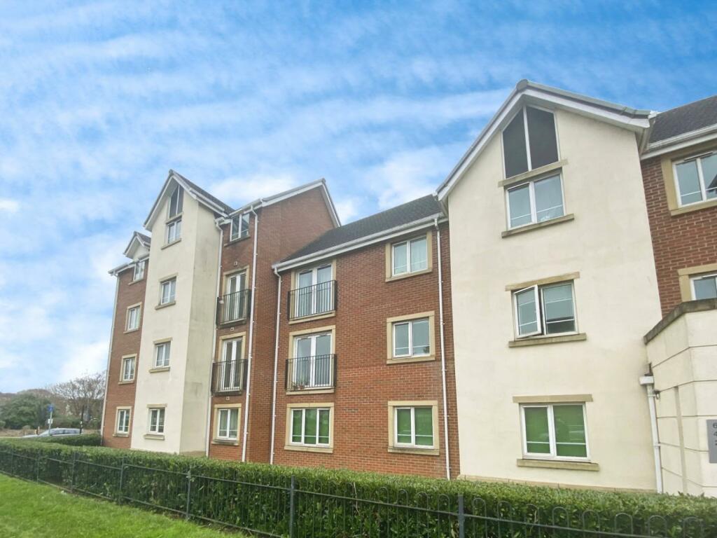 2 bedroom flat for sale in Hamlet Way, StratforduponAvon, CV37