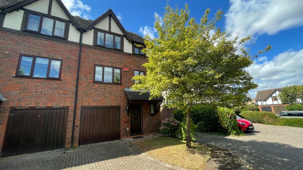 3 bedroom town house for sale in Old Town Mews, Old Town, Stratford