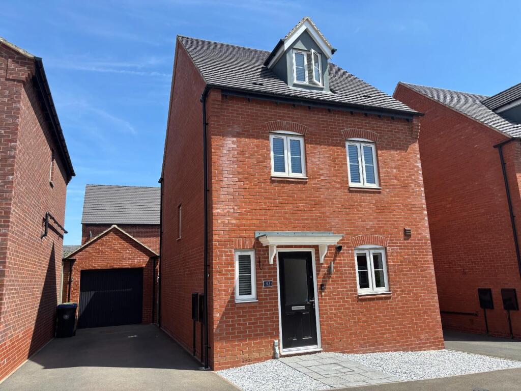 Main image of property: Sandringham Avenue, Stratford-upon-Avon