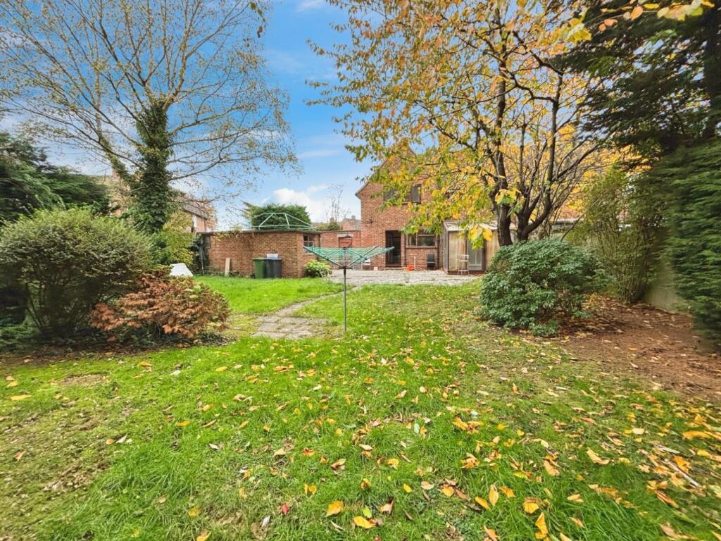 Main image of property: Masons Road, Stratford-upon-Avon