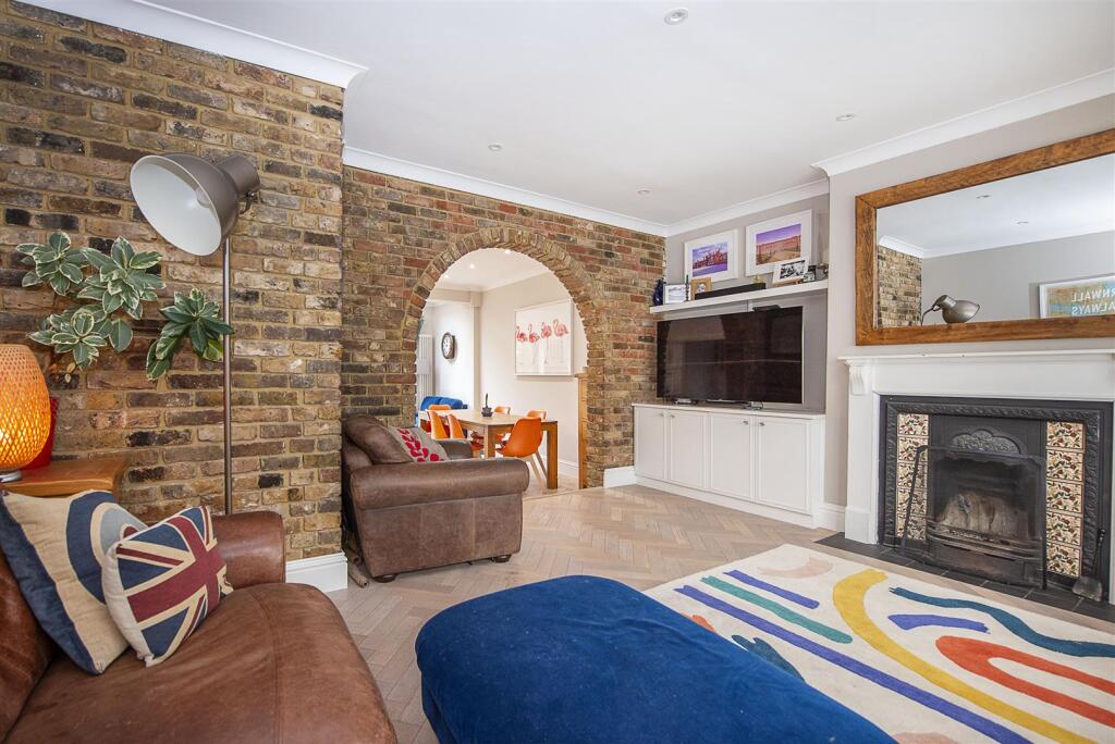 Main image of property: Queens Road, Thames Ditton