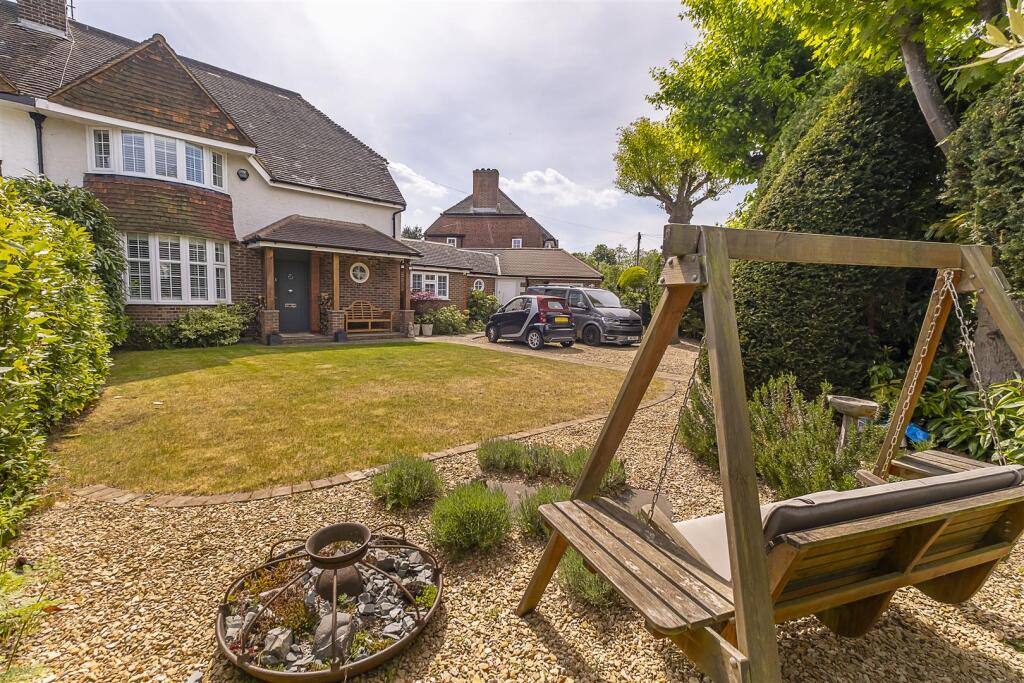 Main image of property: Basing Way, Thames Ditton