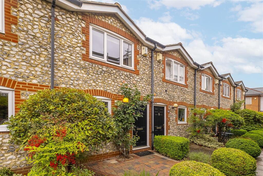 Main image of property: Harvest Lane, Thames Ditton