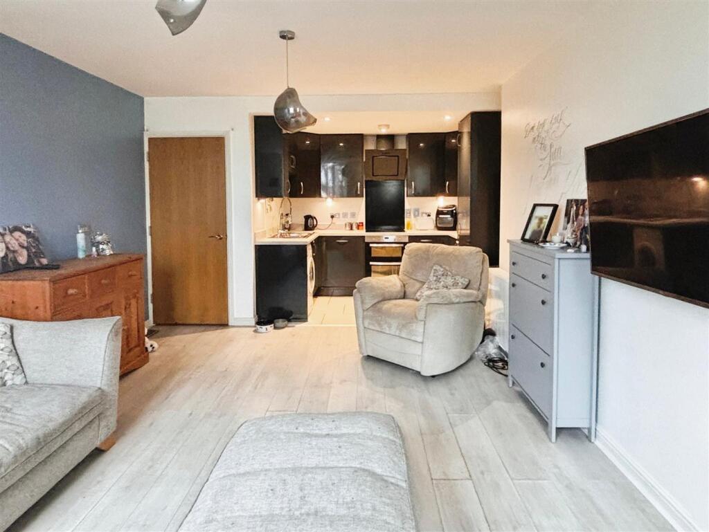 Additional property image - Ettington Road, Wellesbourne, Warwick