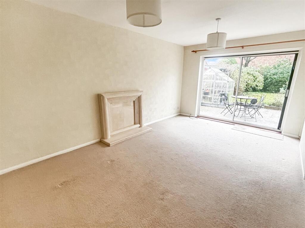 Additional property image - Wellington Close, Wellesbourne