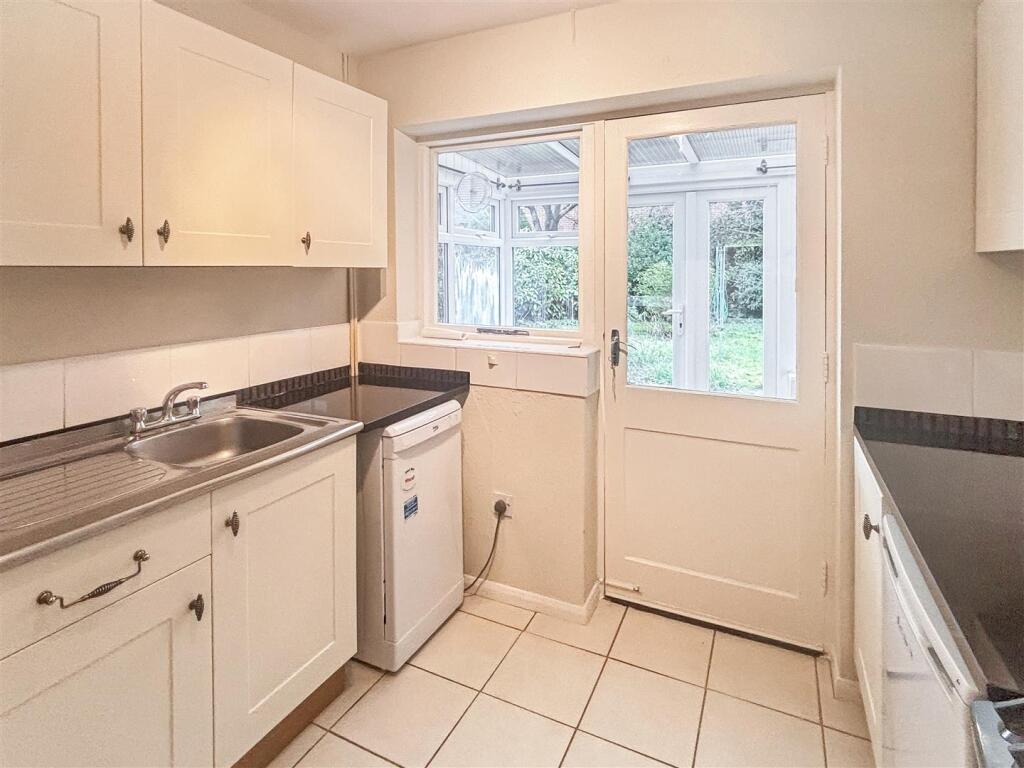 Additional property image - Wellington Close, Wellesbourne