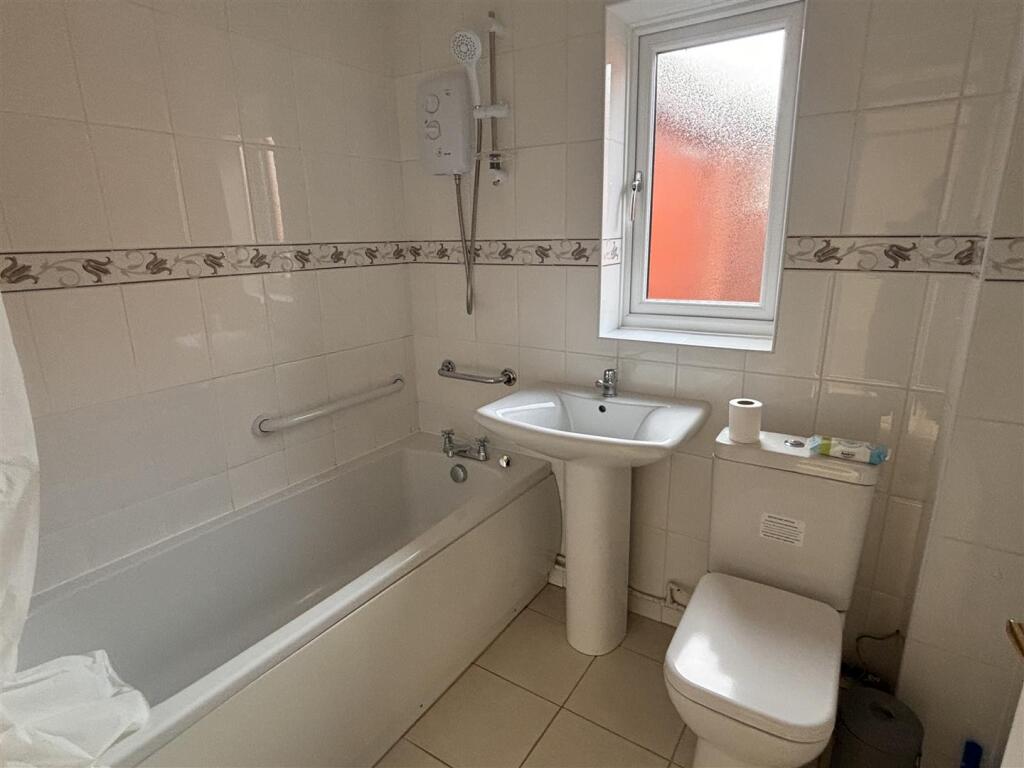 Additional property image - Wellington Close, Wellesbourne