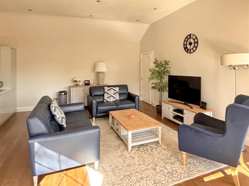 Main image of property: Walton Road, Wellesbourne