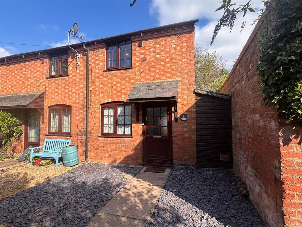 Main image of property: Garden Terrace, Wellesbourne,