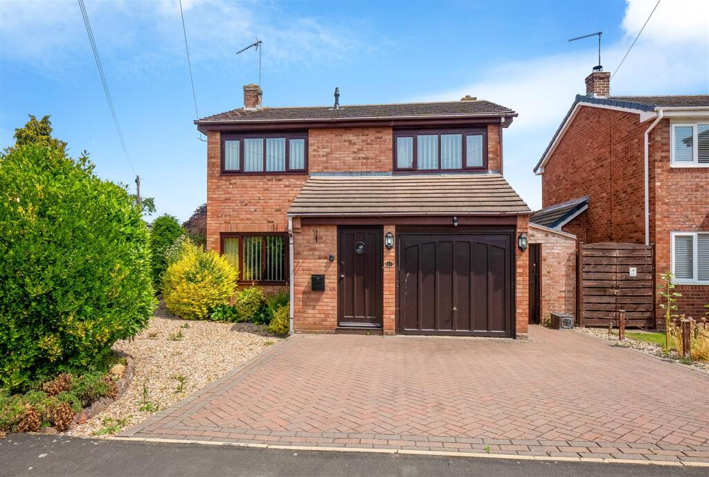 Main image of property: Grange Gardens, Wellesbourne