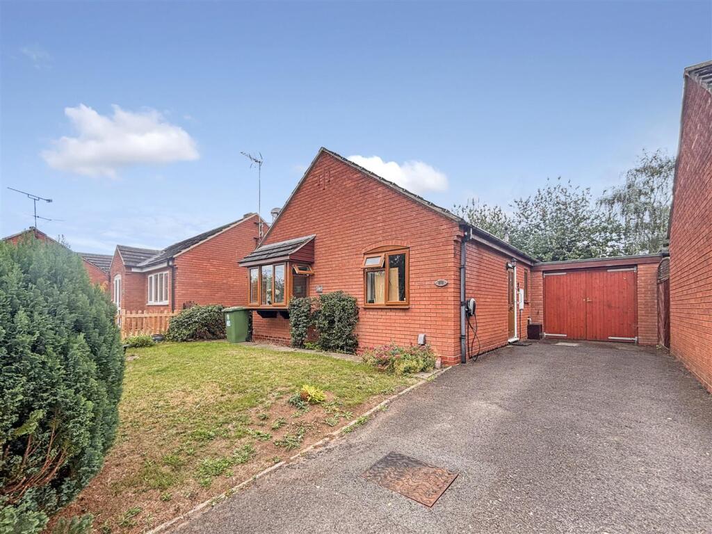 Main image of property: Wellington Close, Wellesbourne