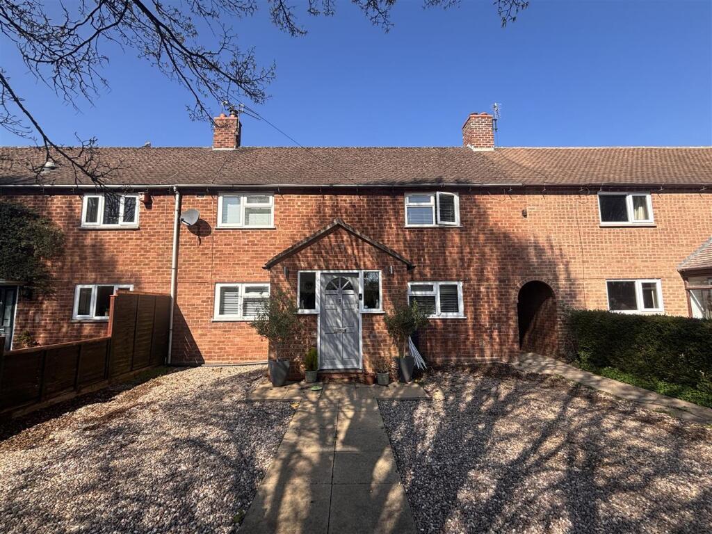 Main image of property: Newbold Road, Wellesbourne, Warwick