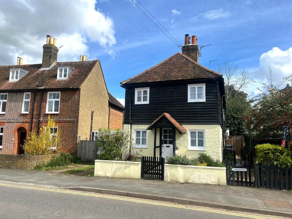 1 bedroom house for rent in Roydon Road, Stanstead Abbotts, WARE, SG12