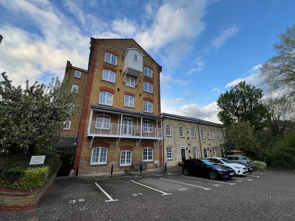 2 bedroom apartment for rent in North Road, HERTFORD, SG14